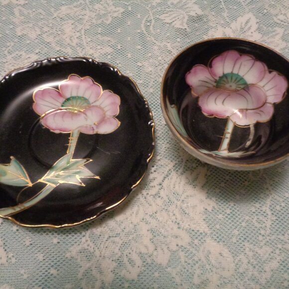 FLOWERS VINTAGE ASIAN STYLED PORCELAIN  IRIDESENT CUP & SAUCER BLACK PIN… - Picture 5 of 9
